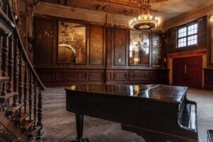 2020-01-30-Claerchens-Ballhaus-Locationfotografie-offenblende-KTO-128CHICA